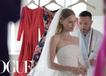 Kate Bosworth Sees Her Oscar de la Renta Wedding Dress for the Very First Time – Vogue Weddings