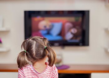 No more guilty parents for allowing your kids to watch tv: the read theory proves tv to be beneficial for reading skills