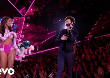 Shawn Mendes – Lost In Japan (Live From The Victoria’s Secret 2018 Fashion Show)