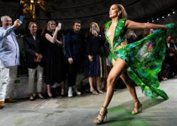 Versace Women’s Spring-Summer 2024 | Fashion Show