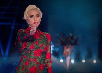 Lady Gaga Live at the 2016 Victoria Secret Fashion Show (4K)