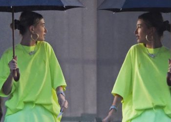Hailey Baldwin STEALS Selena Gomez’s Look by Wearing SAME T Shirt!