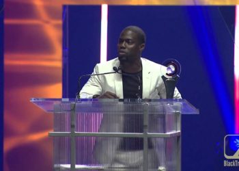 Kevin Hart accepts CinemaCon Comedian of the Year Award