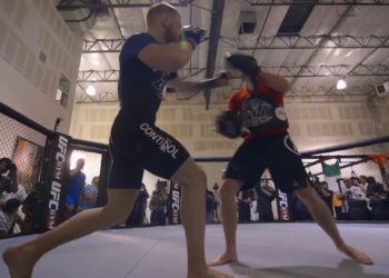 Conor McGregor practising his striking skills (Video: Courtesy UFC)