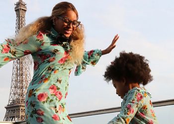Beyonce & Blue Ivy In Matching Outfits Is Adorable