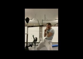 Conor McGregor Showing Boxing styles.#MMA stories kc,