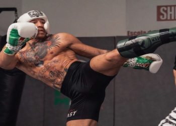 Conor McGregor – Fight Back – Training Motivation 2024