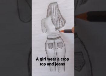 A wear crop top and jeans ❤️