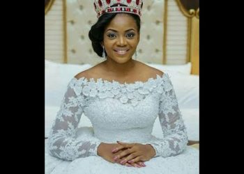 2019 Wedding Gown: The Latest African Bride Wedding Gown Off Shoulder Design 2019