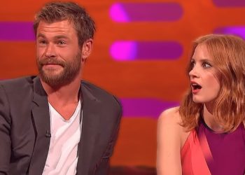 Chris Hemsworth Being Thirsted Over By Female Celebrities!
