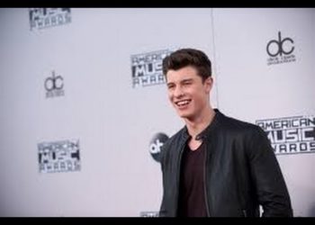 Shawn Mendes Fashion – AMAs 2016
