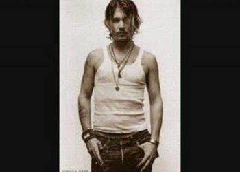 clothes off – johnny depp