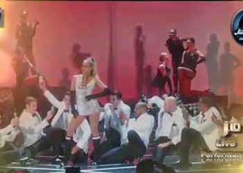 Jennifer Lopez – Booty (Live in Fashion Rocks 2014 – HD)