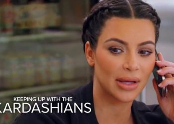 KUWTK | Kim Kardashian Says Khloé's "Face Has Changed" | E!