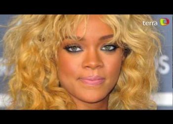 Grammy 2012 Fashion Police – Rihanna vs Fergie