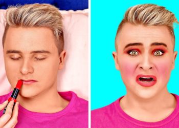 FUNNIEST HOME PRANKS || Simple DIY Pranks On Friends And Family by 123 GO!