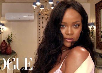 Rihanna's Epic 10-Minute Guide to Going Out Makeup | Beauty Secrets | Vogue