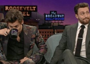 harry styles creating awkward situations for 6 minutes straight