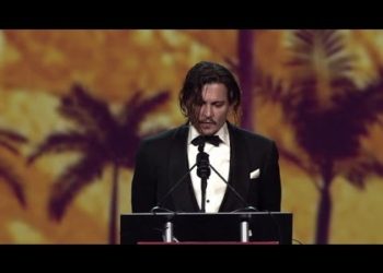 Johnny Depp Thanks Wife Amber Heard For Putting Up With Him | Palm Springs Film Festival 2016