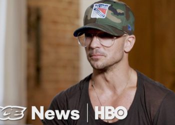 Hillsong Pastor Carl Lentz Wears Supreme And Is Friends With Justin Bieber