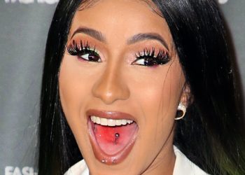 Cardi B Fan Girls Over Lil Nas X At Fashion Nova Performance