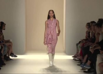 Ada Victoria Beckham di New York Fashion Show