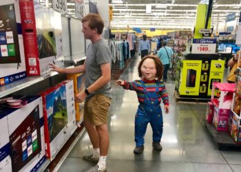 Scaring People In a Chucky Costume (Someone Cried)