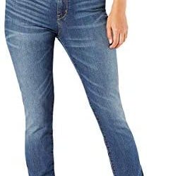 Signature by Levi Strauss & Co. Gold Label Women’s Modern Straight Jeans
