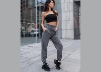 8 Best Outdoor Athletic Pants For Woman 2024 – Review & Buying Guide
