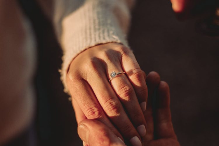 2 Things to Know About Ring Styles and Their Meanings - Celebrity ...